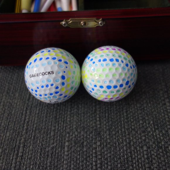 inBetweeners NFT#9570 x bigd0gg Golf Hand Designed Titleist Pro VI Golf Ball Set - Picture 8 of 14